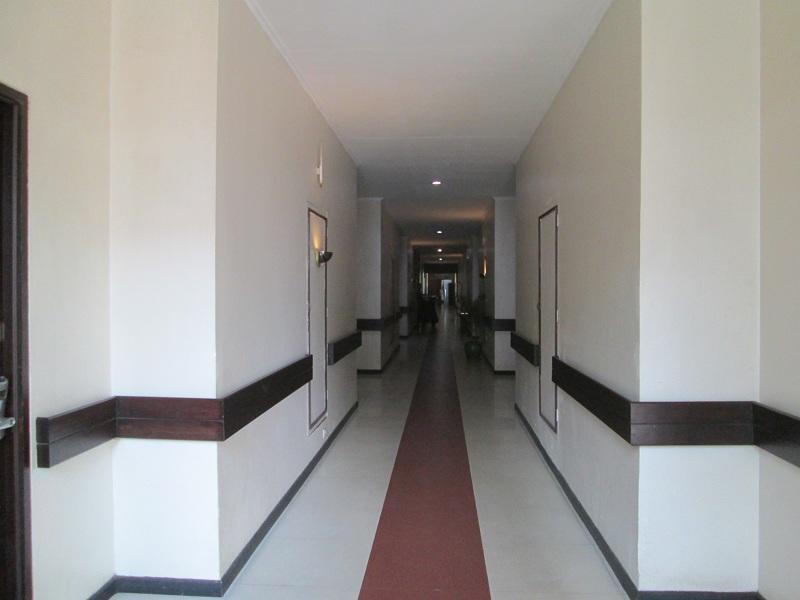 Merpati Hotel Понтианак Экстерьер фото